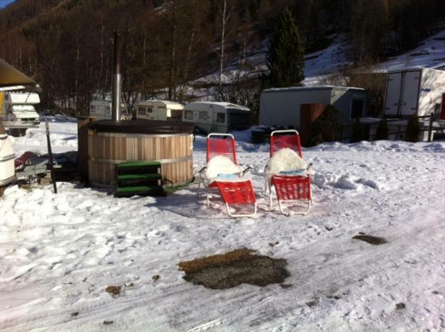 Camping Schonblick Im Saas-Tal Hotel Bagian luar foto
